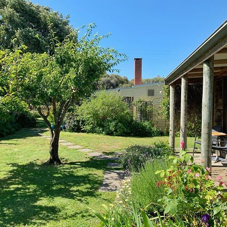 Cherry Plum Cottages Port Fairy Buitenkant foto