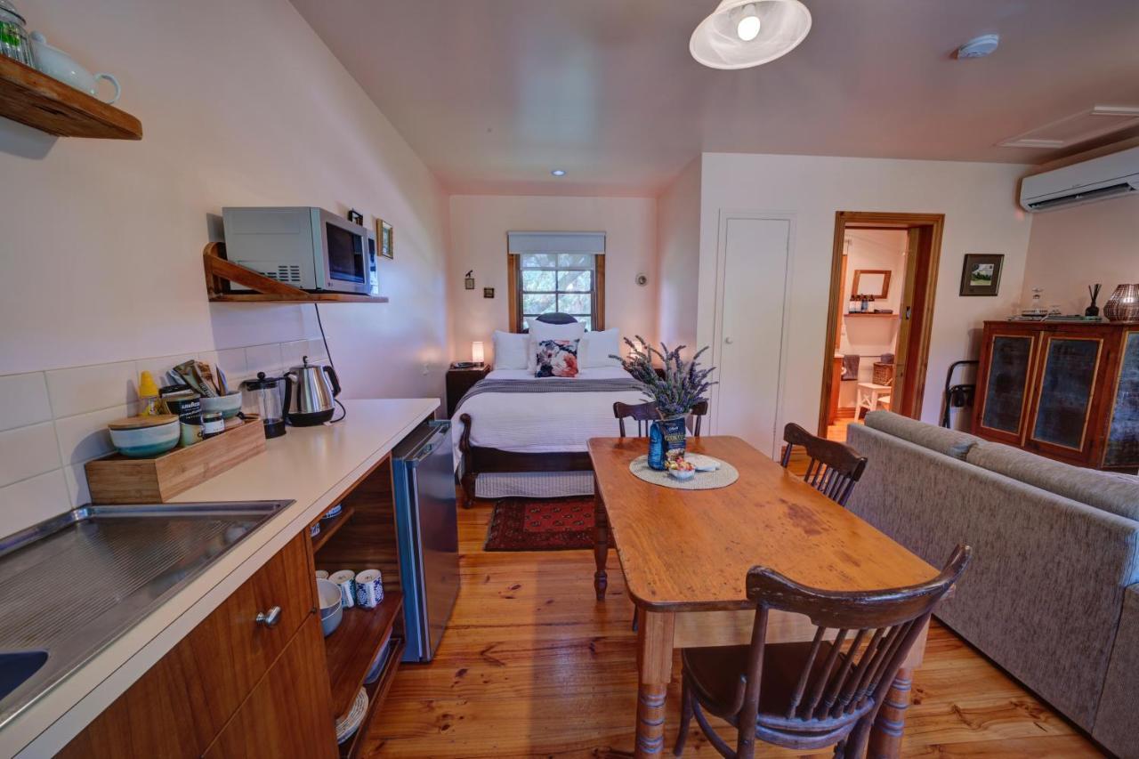Cherry Plum Cottages Port Fairy Buitenkant foto