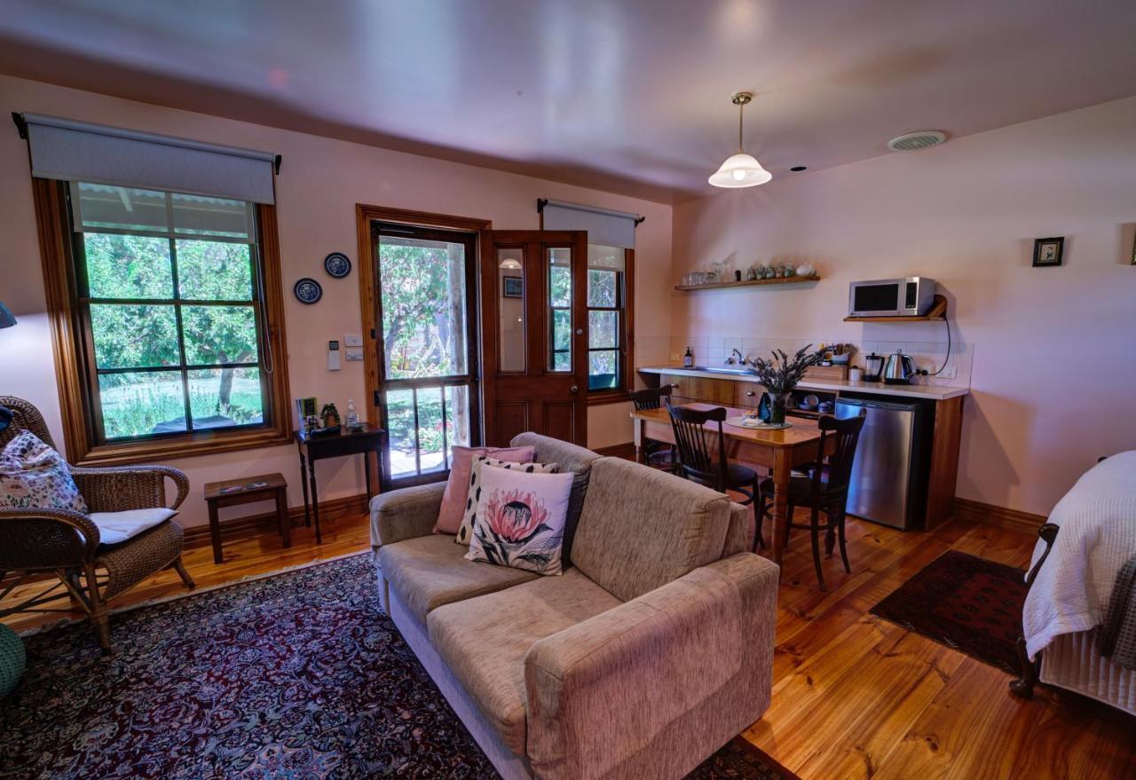 Cherry Plum Cottages Port Fairy Buitenkant foto