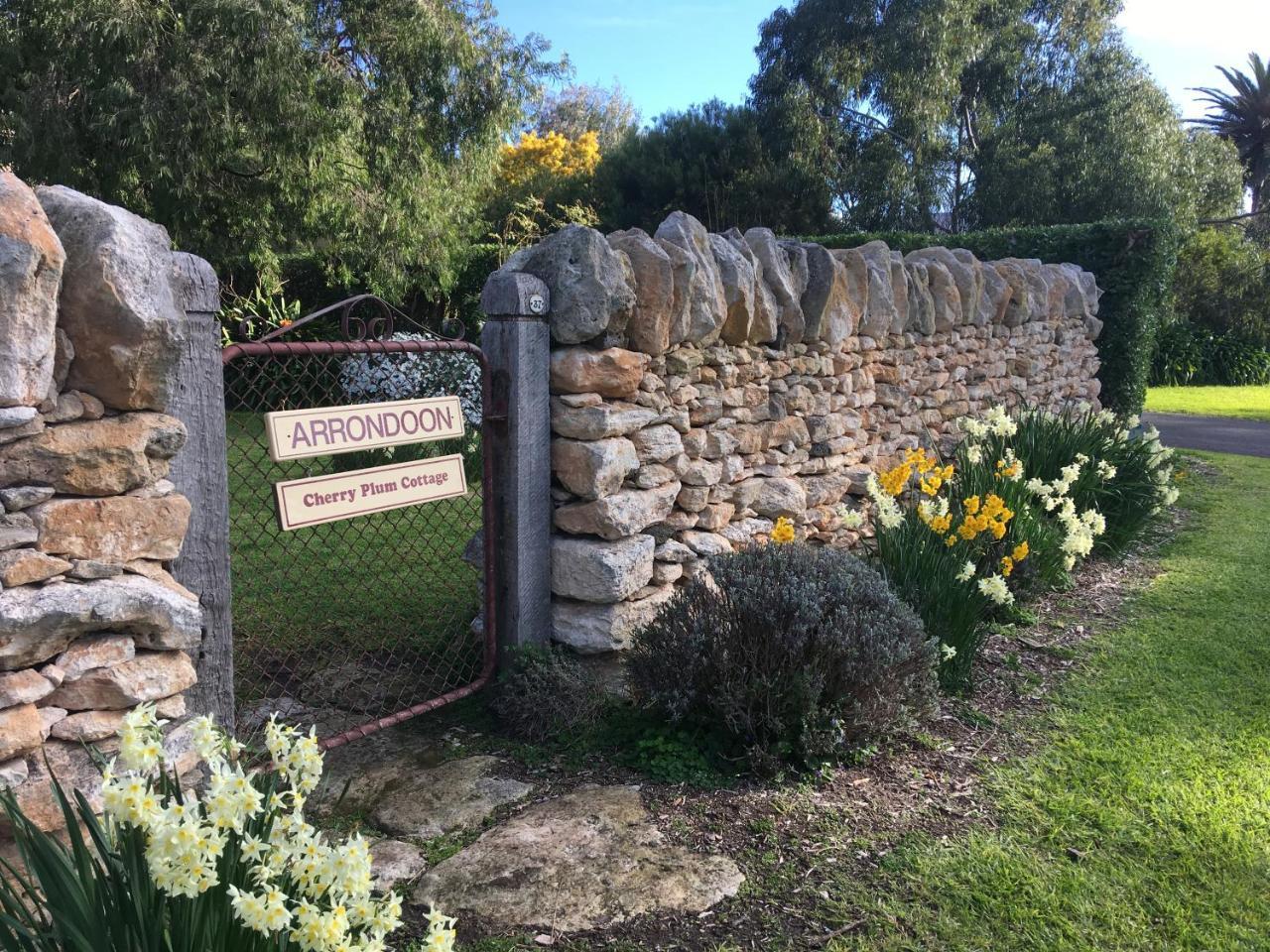 Cherry Plum Cottages Port Fairy Buitenkant foto